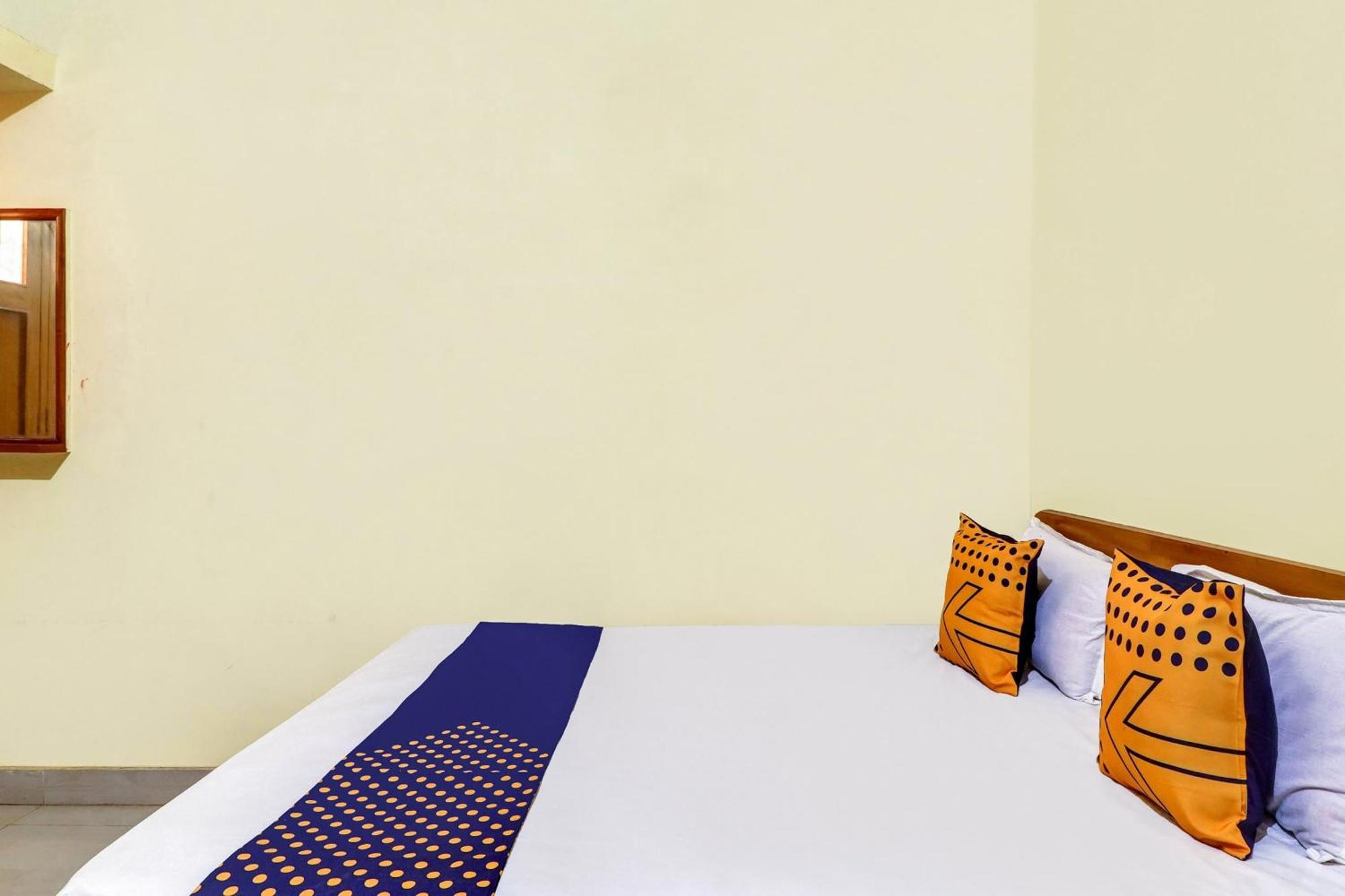 Hotel O Shivaye Rest House Deoghar Eksteriør billede